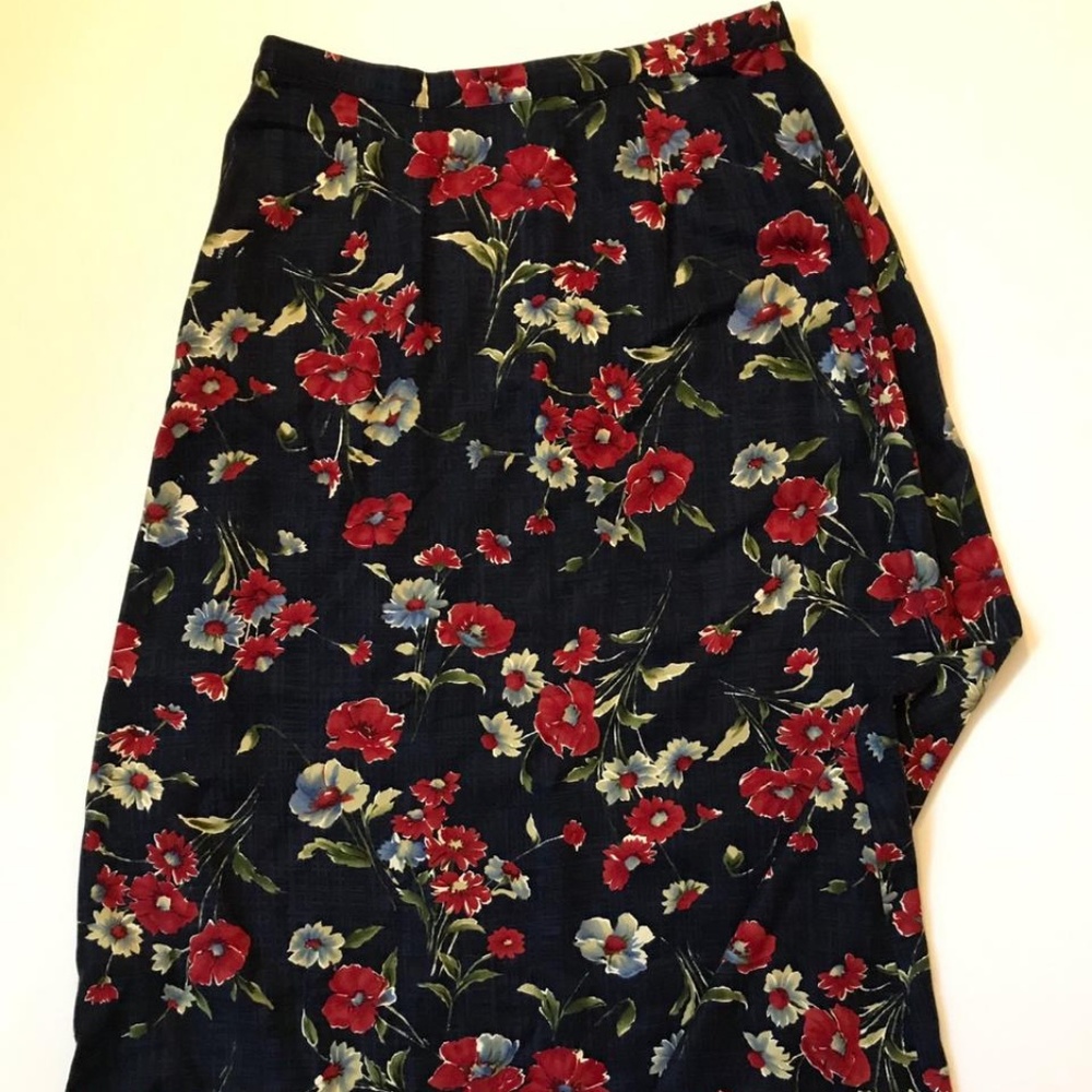 TALBOTS SKIRT SPRING
